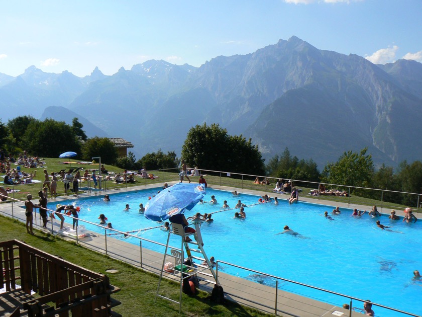 Zwembad Haute-Nendaz (zomer)